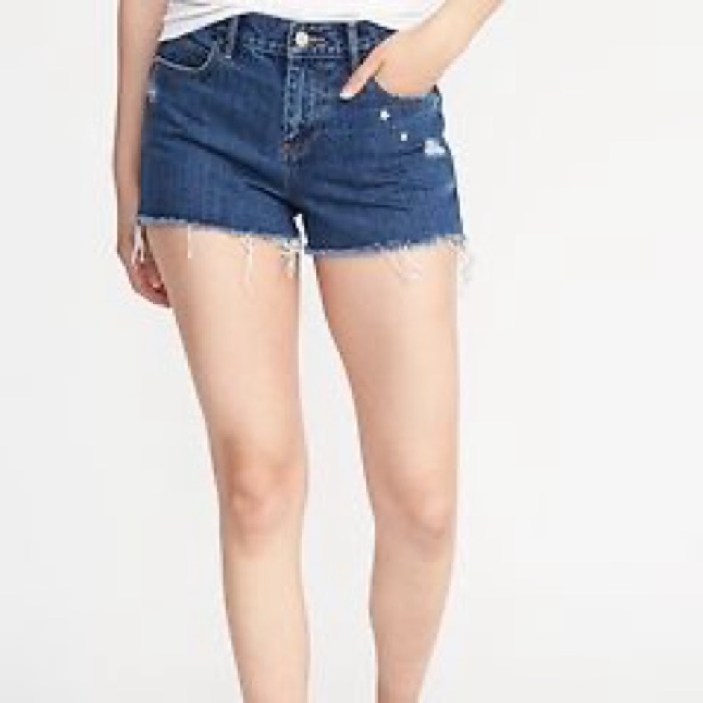 Old Navy Boyfriend Distressed Denim Shorts
